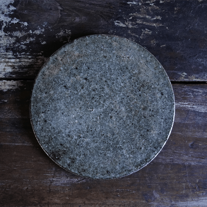 NO.253 八田亨 白掛tile plate 円 | JIBITA