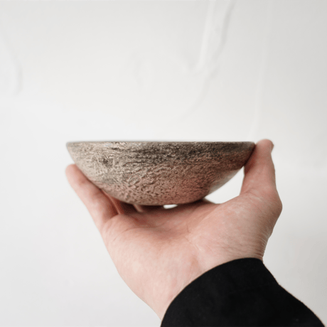 NO.22-1　芳賀稔　黒銀4寸鉢　Φ13.5㎝
