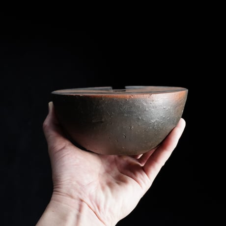 NO.21　仲岡信人　　炭化花生