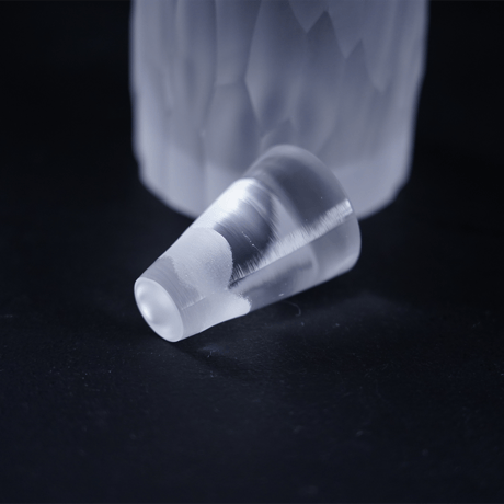 8-1　貴島雄太朗　削紋oil bottle