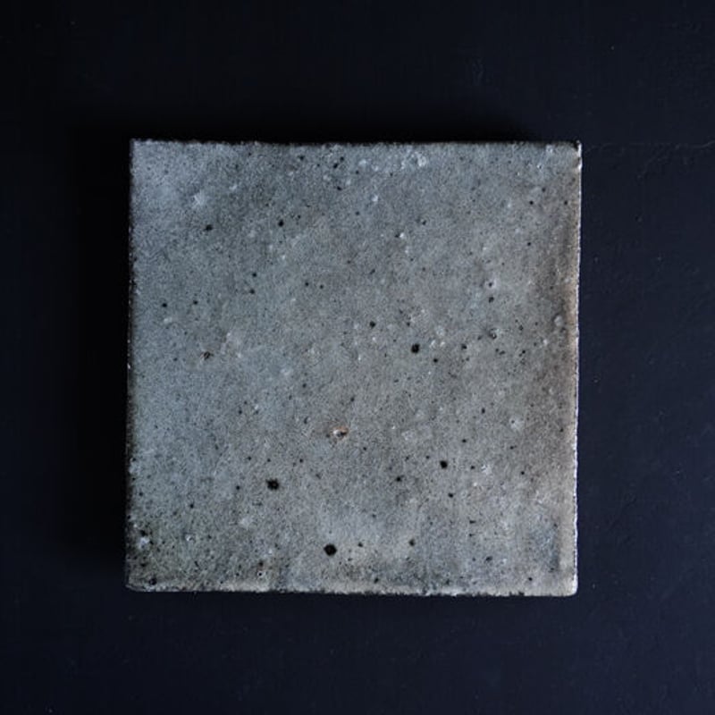 NO.204 八田亨 白掛tile plate 正方中 | JIBITA