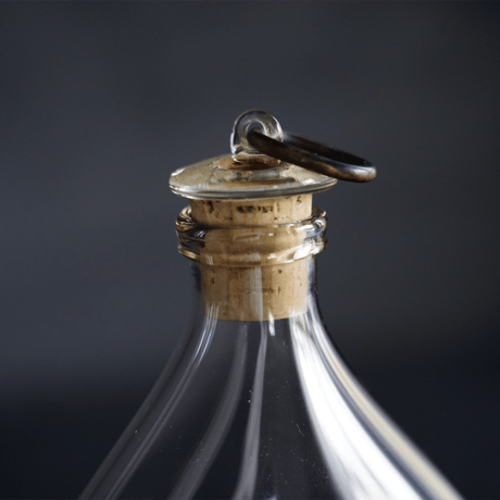 菊地大護　3.  Skittel　hip flask
