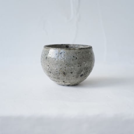 八田亨　白掛丸碗　B
