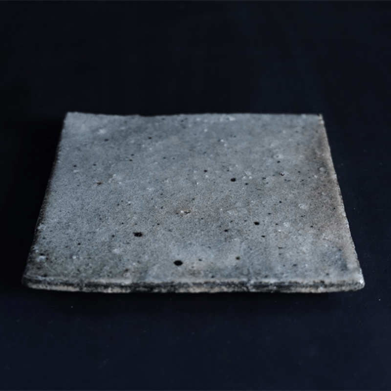 NO.204 八田亨 白掛tile plate 正方中 | JIBITA