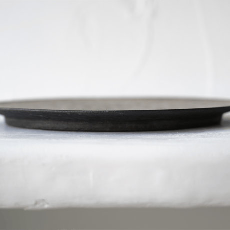 NO.18　芳賀稔　黒銀8寸プレート　  Φ25㎝