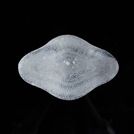 ミウラユリナ　M　槌目花皿　L　white