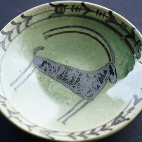 NO.5　   梅本尋司　　緑釉山羊文4寸皿