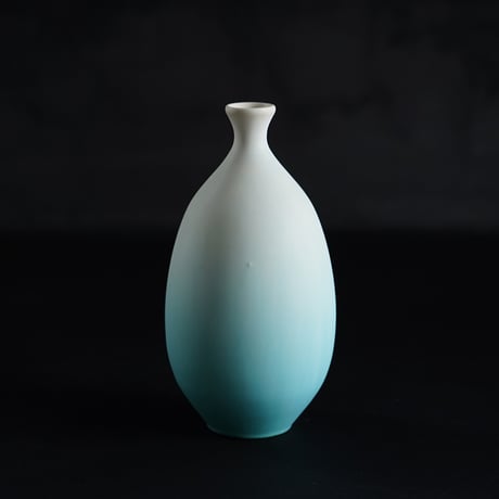 NO.40-2　　岩崎龍二　花器　　　アイスグリーン