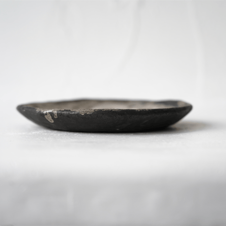 NO.23-6　芳賀稔　黒銀5寸皿　Φ14㎝