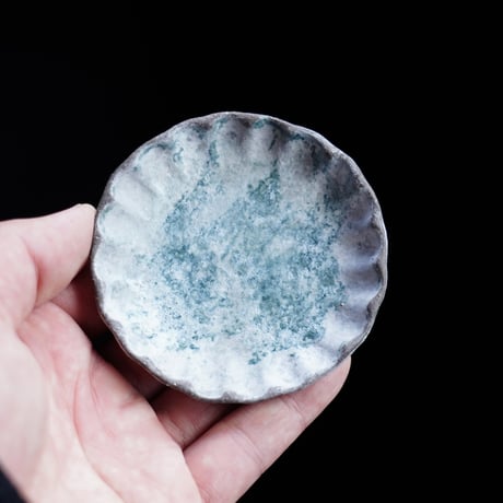 隣窯　　輪花豆皿　PC　　C