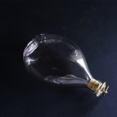 菊地大護　3.  Skittel　hip flask