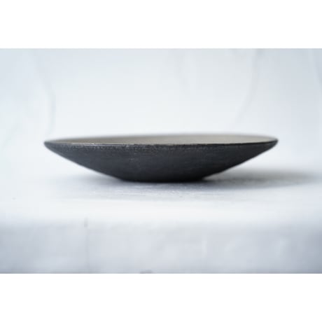 NO.21-2　芳賀稔　黒銀6寸浅鉢　Φ19㎝