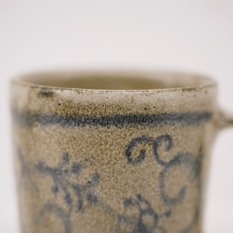 梅本尋司　U-80-2　青花マグカップ　唐草