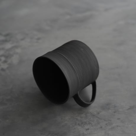 №20　野田里美　千刻マグカップ　黒