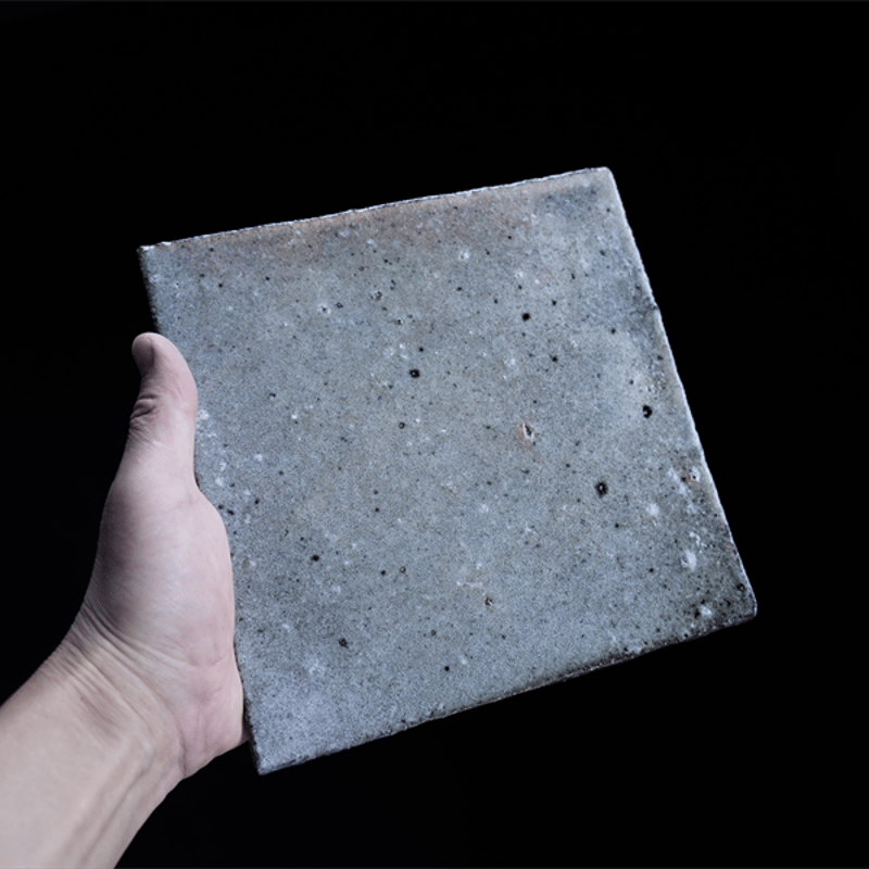 NO.204 八田亨 白掛tile plate 正方中 | JIBITA