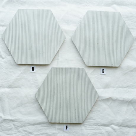 垣野勝司　Ｒ　しのぎ六角皿　ｗｈｉｔｅ　（Ｌ）