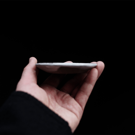 隣窯　　曇天八角小皿　DT　　B