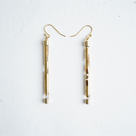 BELLEZA Glass Jewelry　ロングゴールドピアス