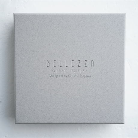 BELLEZA Glass Jewelry　プラチナチェーンイヤリング