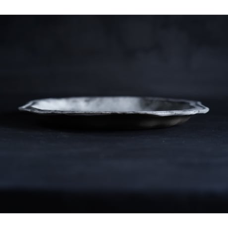 隣窯　　曇天輪花スクエア皿　Φ22㎝　　　DT　B