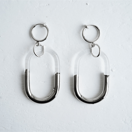 BELLEZA Glass Jewelry　プラチナチェーンイヤリング
