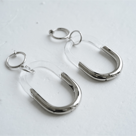 BELLEZA Glass Jewelry　プラチナチェーンイヤリング