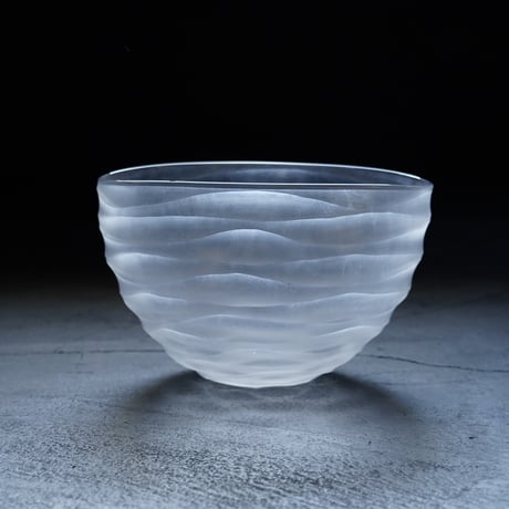 1．貴島雄太朗　削紋舟形鉢