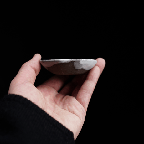 隣窯　　曇天八角豆皿　DT　　D
