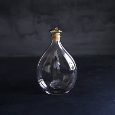 菊地大護　3.  Skittel　hip flask