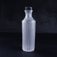 8-2　貴島雄太朗　削紋oil bottle