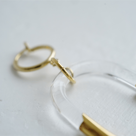 BELLEZA Glass Jewelry　ゴールドチェーンイヤリング