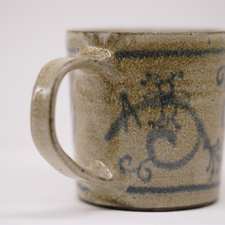 梅本尋司　U-80-4　青花マグカップ　唐草