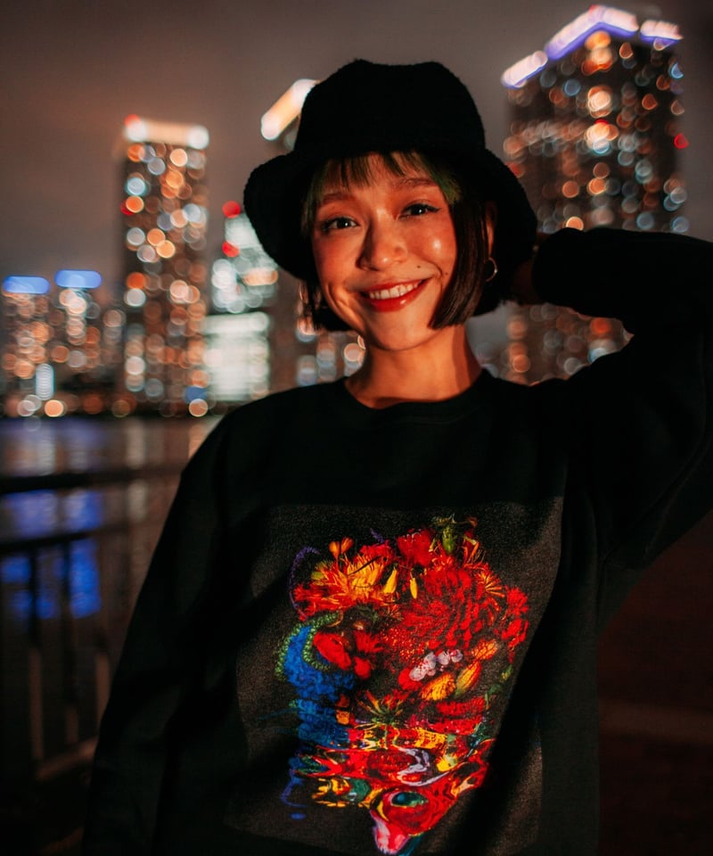 EVERYONE, CHALLENGER. チャリティースウェットトレーナー | 01