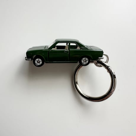 Tomica Nissan Bluebird