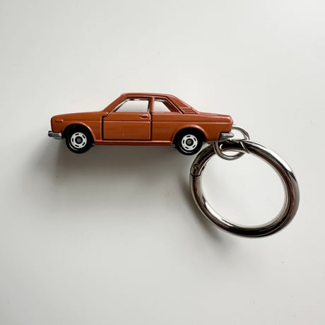 Tomica Nissan Bluebird