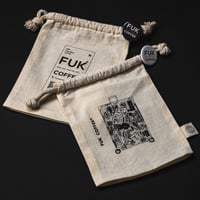 デザイン コットン巾着（缶バッジ付）