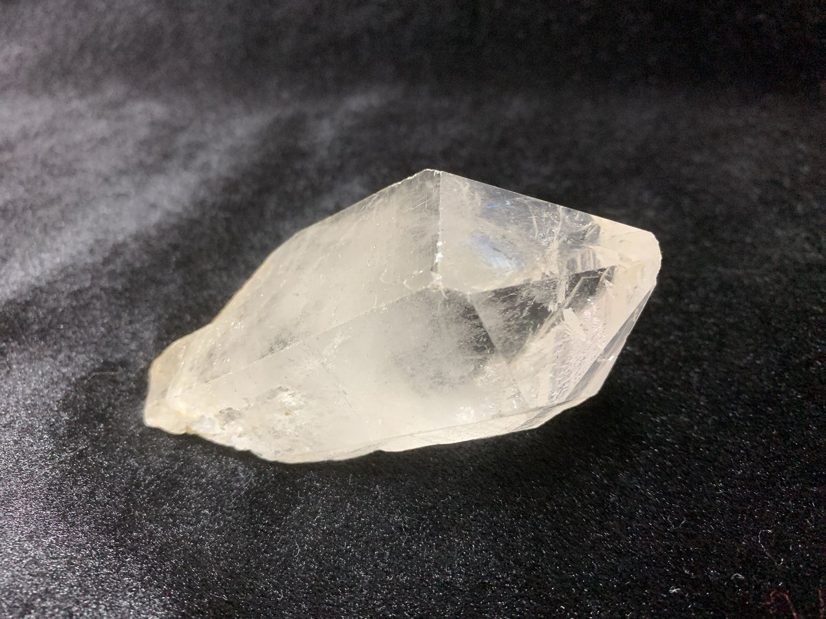 ヒマラヤ水晶　562g ガネーシュヒマール産ヒマラヤ水晶クラスター原石PN:GG-345