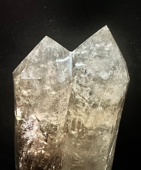 ライトニングクリスタル（雷水晶）ダブルポイント　六角柱