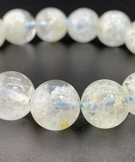 白雲母入り水晶　11.5㎜のブレスレット