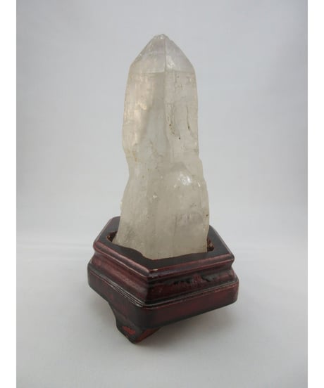 ライトニングクリスタル（雷水晶）　1.4kg　六角柱