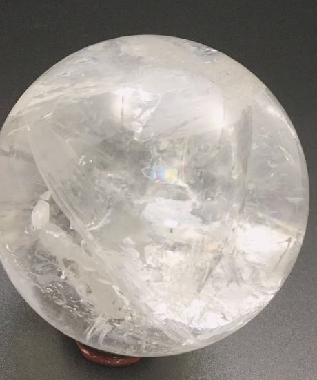 天然水晶（アイリスクォーツ）　丸玉　67㎜