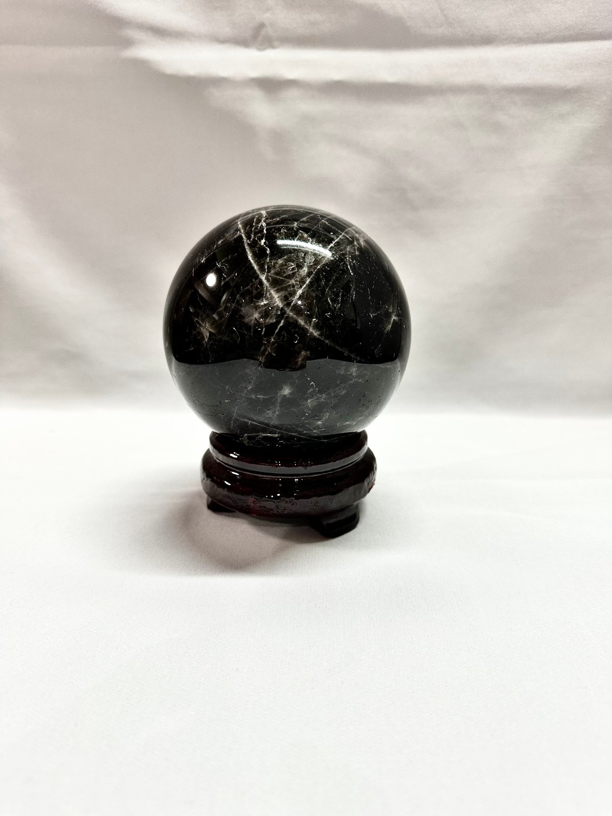 希少　天然モリオン黒水晶丸玉 楽天市場】○ 漆黒の丸玉【モリオン 黒水晶 丸玉 台座付き】重さ