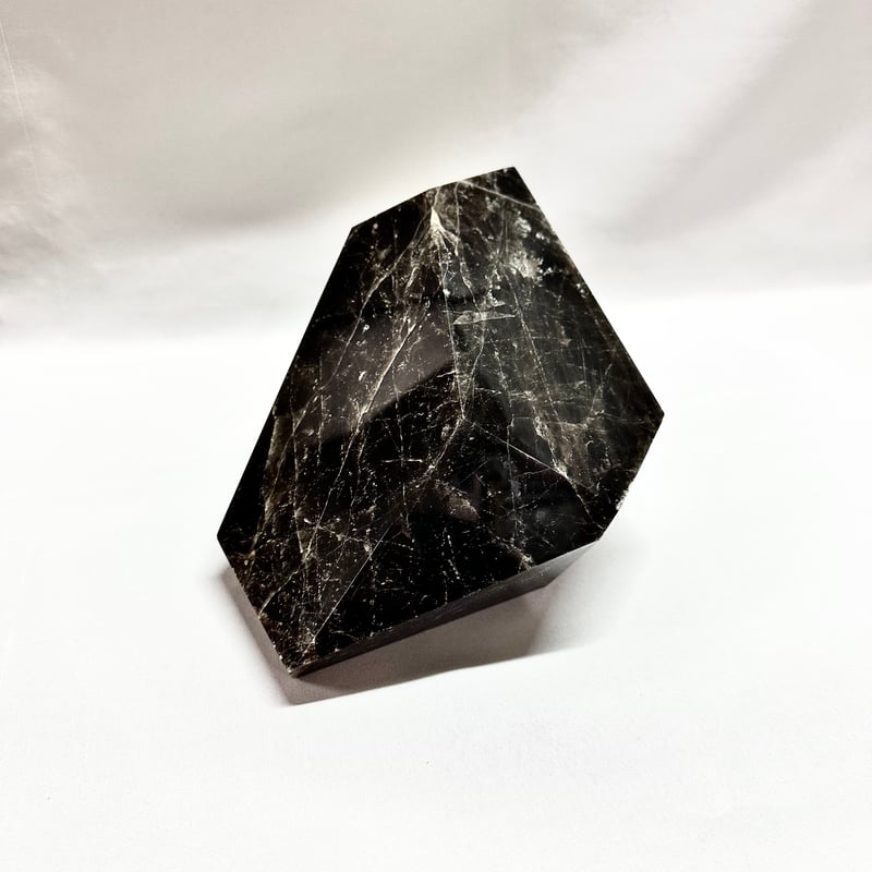 モリオン(黒水晶)原石 置き石 1.7kg | うさぎ屋 モリオン(黒水晶)原石 置き石 1.7kg | うさぎ屋