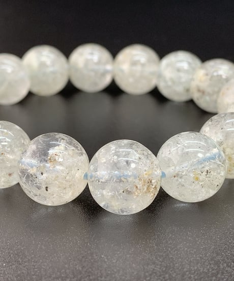 白雲母入り水晶　12.5㎜のブレスレット