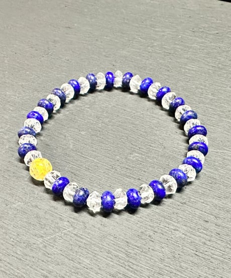 ゴールドルチルとラピスラズリと水晶のブレスレット