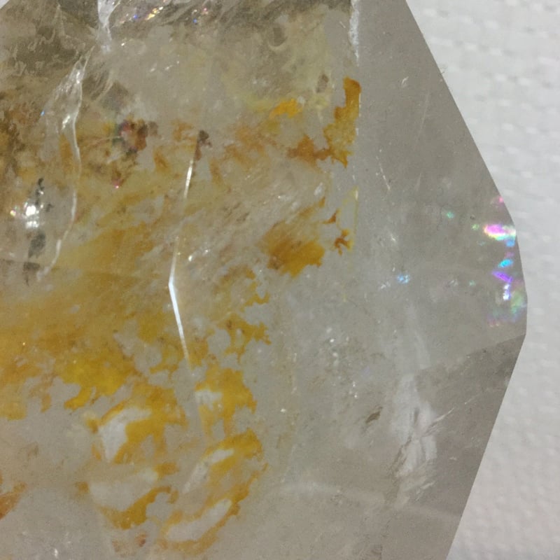 虹入りヒマラヤ水晶 4.7kg 六角柱 | うさぎ屋 虹入りヒマラヤ水晶 4.7kg 六角柱 | うさぎ屋