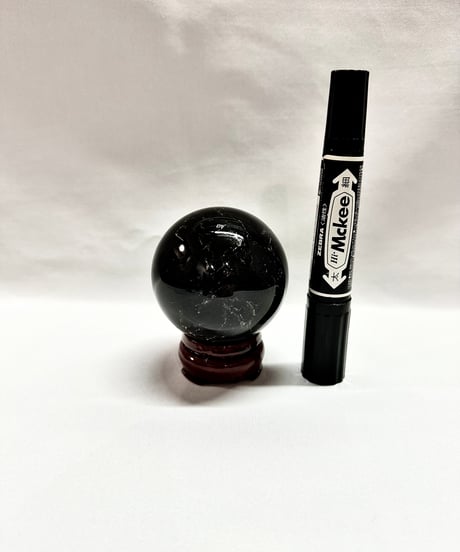 モリオン（黒水晶）丸玉　置き石 　台座付き　直径6.6cm