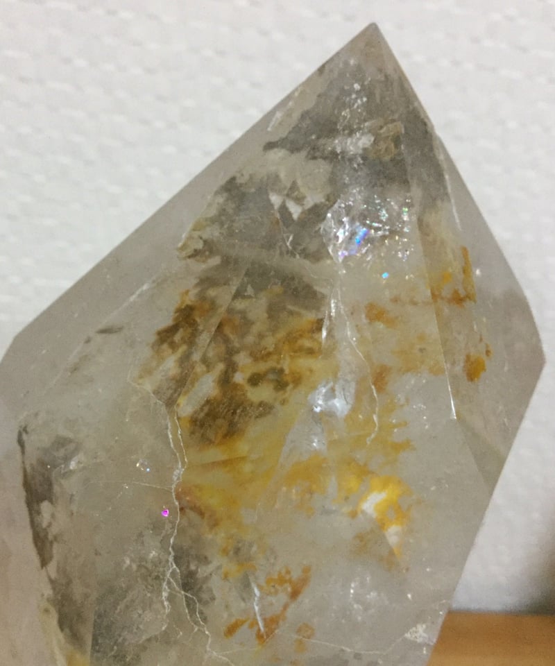 ヒマラヤ水晶ポイント　六角柱　虹入り水晶　虹たっぷり ヒマラヤ水晶ポイント 六角柱 虹入り水晶 虹たっぷり