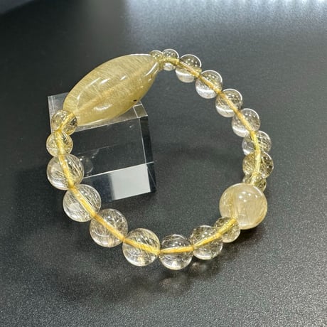 誰も持っていない逸品　ゴールドルチル　ブレスレット