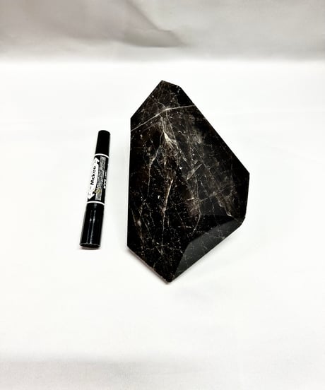 モリオン（黒水晶）原石　置き石　1.7kg